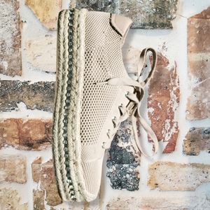 Chelsea & Violet Platform Pink Petal Lace Up Sneakers